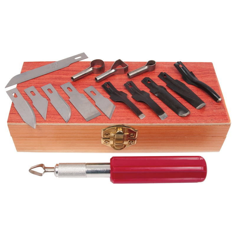 Deluxe Carving Chest