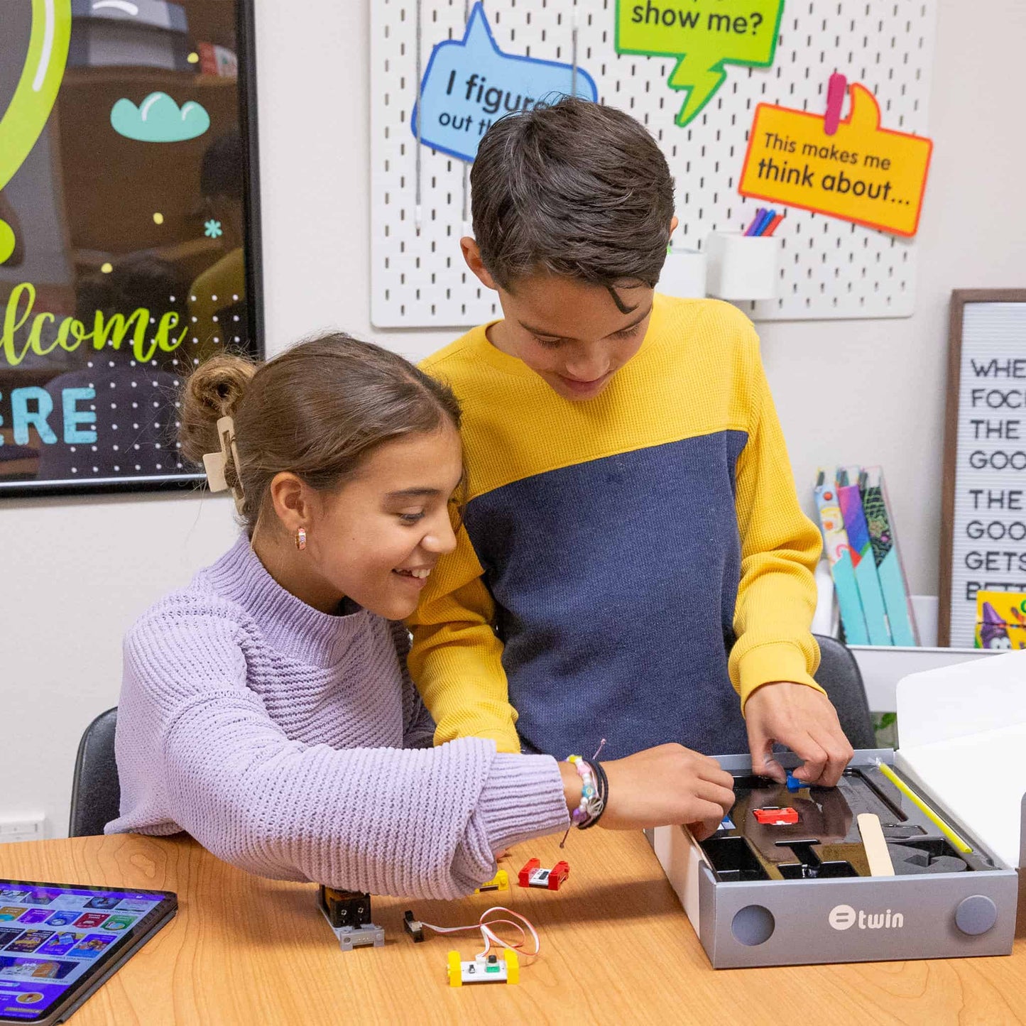 Twin Science Curiosity School Kit