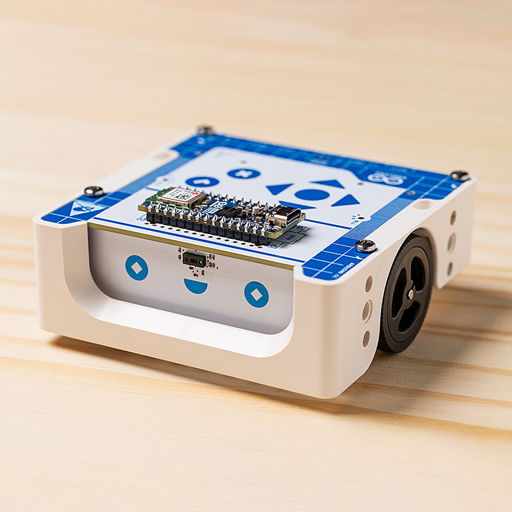 Exploring Robotics Arduino Arduino Alvik | Versatile Robotics Kit